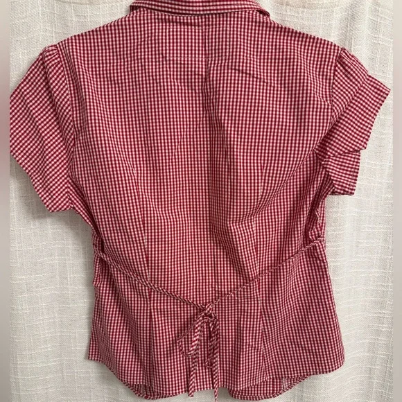 NWT Hollister Women's Red Checkered Button Down Shirt - Picture 2 of 3